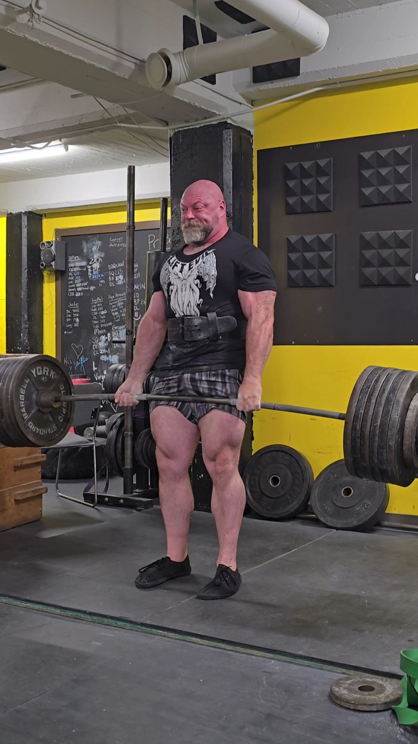 Dana Molander performing a heavy barbell lift